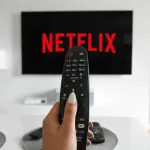 Telewizja online czy kablowa